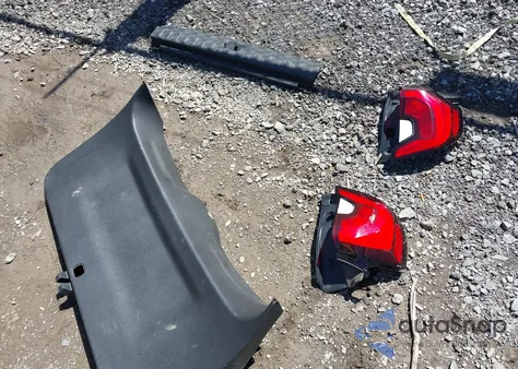 2020 GMC Terrain Fwd Sle z USA, uszkodzony, nr VIN 3GKALMEV1LL134843